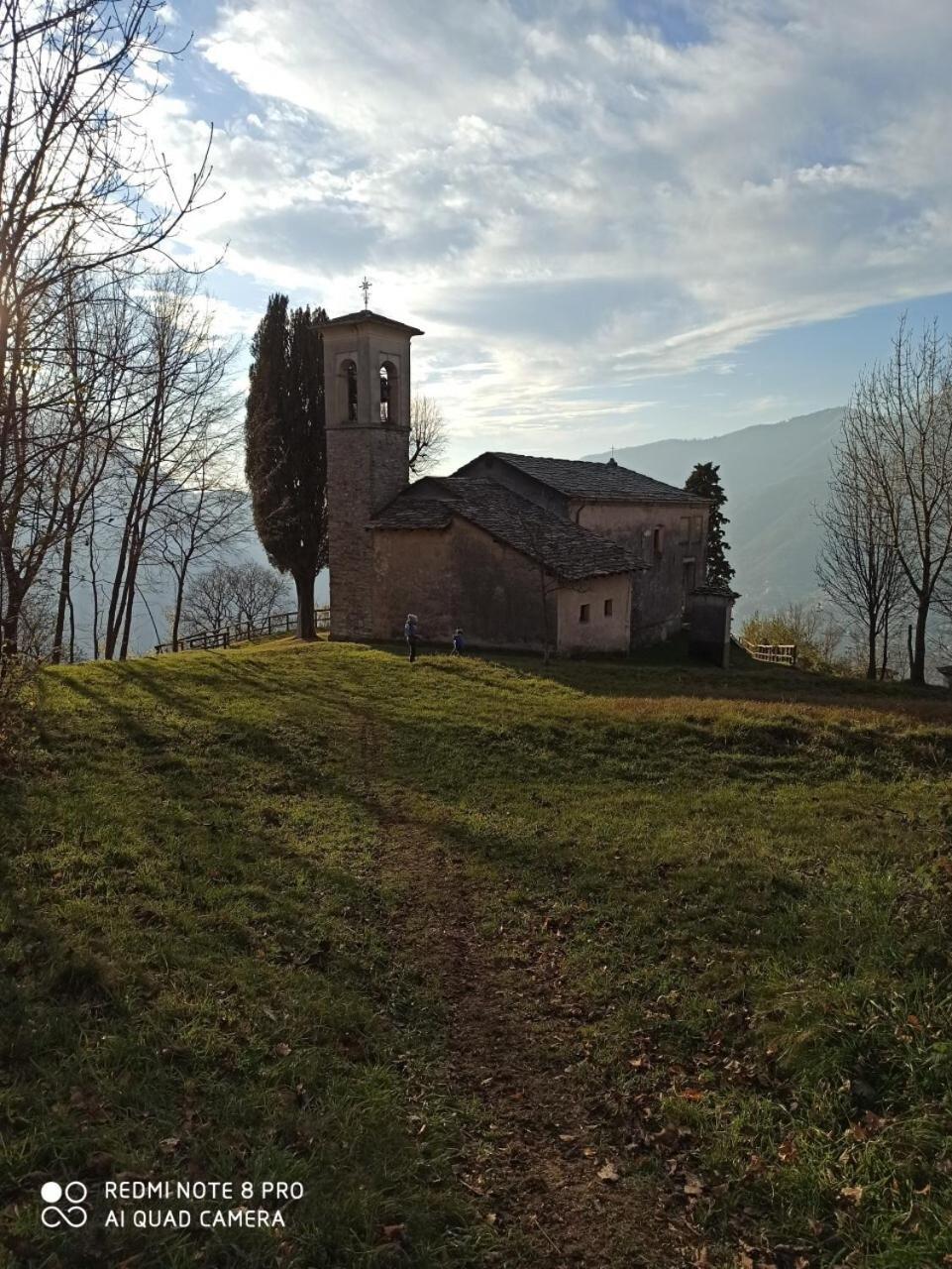 玉兰花住宿加早餐旅馆 Faggeto Lario 外观 照片